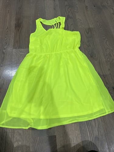 No Boundaries Dress Medium (7-9) Polyester Sleeveless Round Neck Pleated Yellow - Image 1