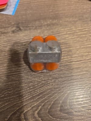 Thomas & Betts CSB 2/0 -2S One-Way Encapsulated Alum. Multitap Cable Block ~NEW~ - Image 1
