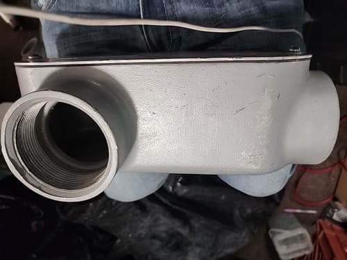 3" LR Aluminum Conduit Body E 121488, Unbranded - Thumbnail 2