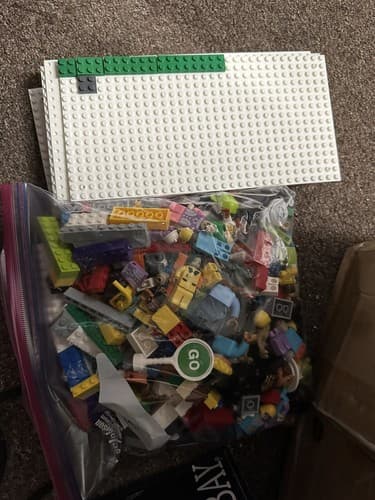 Lego figures And Bkocks Set With Animals - Thumbnail 5