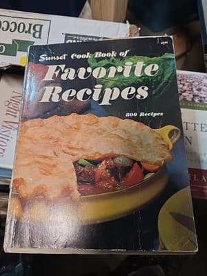 Sunset Cook Book of Favorite Recipes 800 Recipes, Paperback CK - Image 1