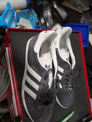 Adidas Originals Gazelle Grey Gray White Gold BB5480 Men's 9 - Thumbnail 2