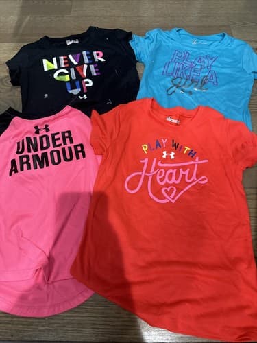 UNDER ARMOUR GIRLS ATHLETIC LOOSE SHIRT SHORT SLEEVE SIZE 5 - Image 1