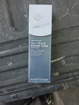 Hampton Bay Single Circuit Live End Linear Track Lighting Connector White - Image 1