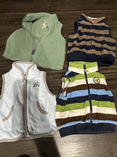Lot Of 4 Vests Baby Boy Clothes Size 3m - Image 1