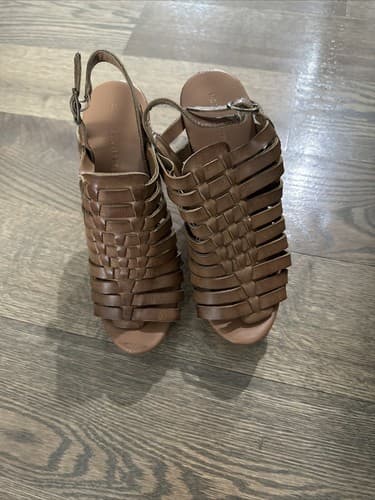 MOSSIMO WEDGE SANDAL TAN/BROWN Vivienne Cognac Size 6.5 - Image 1