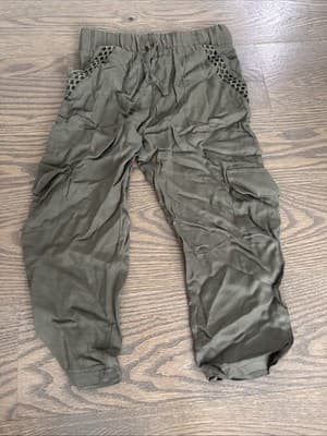 Forever Me girls pull on army green pants Size 5 - Image 1