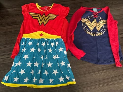 DC - Short Sleeve Wonder Woman Costume And Top Size S 6/6x - Image 1