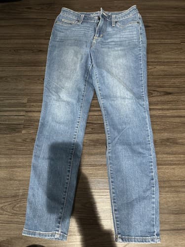 Women’s Universal Thread Jeans Size 6/28R - Image 1