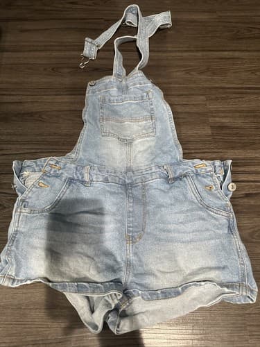 Love Tree DenimWomen’s Overall Size Large Light Blue - Image 1