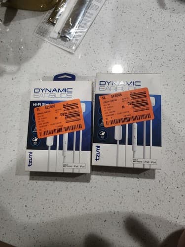 Lot Of (2) Tzumi Dynamic Hi-Fi Stereo Earbuds for Apple iPod iPad iPhone White - Image 1