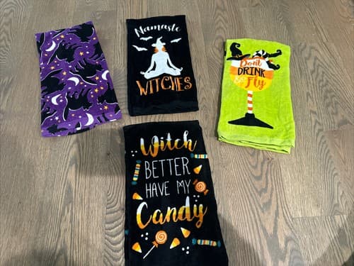 Halloween Lot of 4 Flour Sack Towels - Image 1