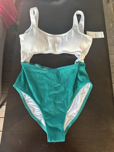 Beach Joy Bikini Women's White And Green One Piece Swimsuit Size M - Image 1
