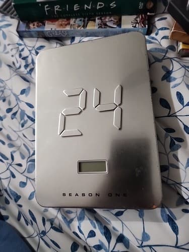24 Season 1 - DVD - EXCELLENT CONDITION - Complete Set - 6 Discs - Image 1