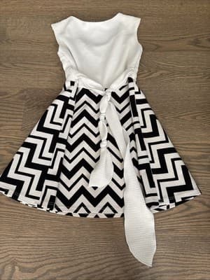 Girls Dress White/Black Size 6 - Thumbnail 2