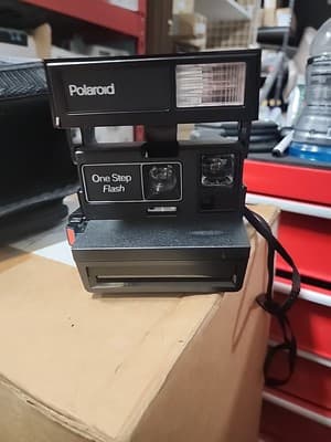 Vintage Polaroid One Step Flash Instant 600 Film Camera - Image 1