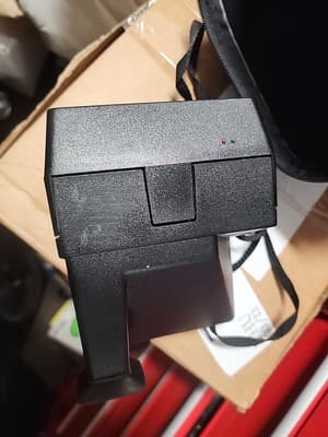 Vintage Polaroid One Step Flash Instant 600 Film Camera - Thumbnail 5