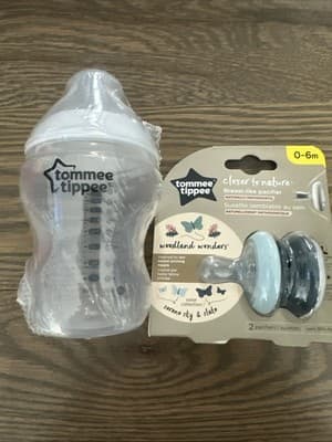 Tommee Tippee Anti Colic Baby Bottle 9oz Plus 0-6M 2 Pack Closer To Nature Pacif - Image 1
