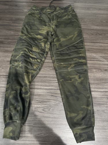 Legend Men's Soft Sweatpants Size Medium Green - Image 1