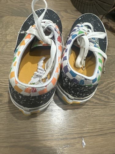 Vans Skater Crayola Checkered Rainbow Shoes Youth Size 3.5 Unisex - Thumbnail 2