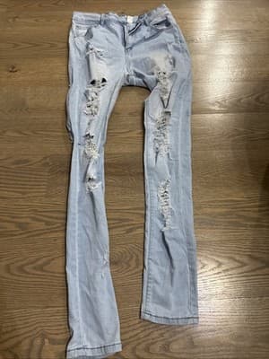 Itzzy Premium Apparel Junior Ripped Skinny Jeans Size 11 - Image 1