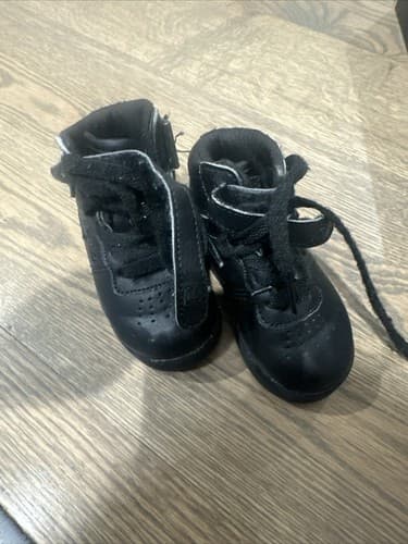 Fila Kids BLACK DENIM Casual Shoe Size 5 - Image 1