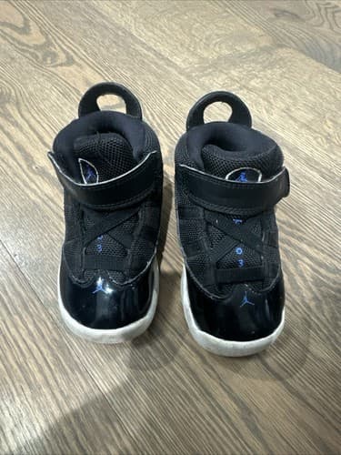 Nike Jordan Kids Shoes Size 7C - Image 1