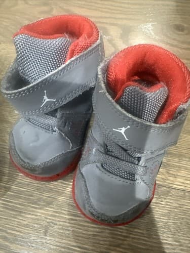 2009 Nike Air Jordan White/Black And Gray/red /Varsity Toddler Shoes Sz 4C - Thumbnail 3