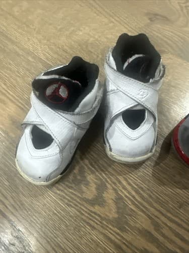 2009 Nike Air Jordan White/Black And Gray/red /Varsity Toddler Shoes Sz 4C - Thumbnail 2