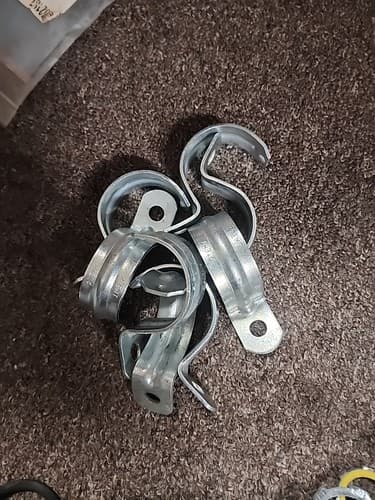 7 pc lot) Steel One Hole EMT Straps 2" Snap On Electrical Conduit Fittings 1 - Image 1