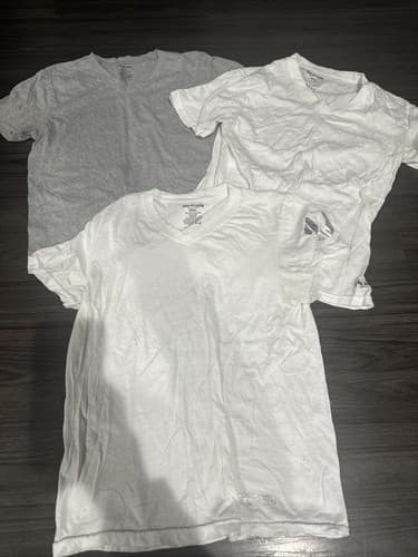 True Religion Men's T Shirt Undershirts Gray And White Size Small Lot Of 3 - Image 1