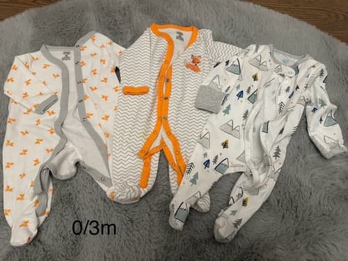 Baby Long sleeve one piece Clothes Lot Of 3 Size 0-3 Months - Image 1