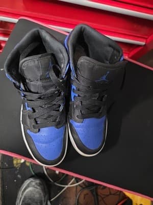 Air Jordan 1 Mid 'Hyper Royal Blue' Black Sneaker Size 4.5Y / 6W BNIB 554725-077 - Image 1