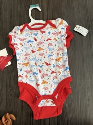 Wonder Woman Infant Baby Girls Bodysuit Baby Girl 2 Pack Gift Set 0/3m - Thumbnail 2