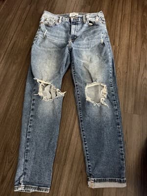 Levis Denizen Distressed Mom Jeans Size 9 Light Wash - Image 1