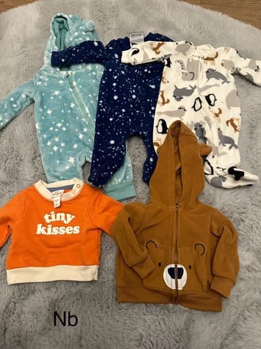 Baby Lot Of 5 Clothes Fuzzy Sleepwear Newborn Long Sleeve Sweaters - Image 1