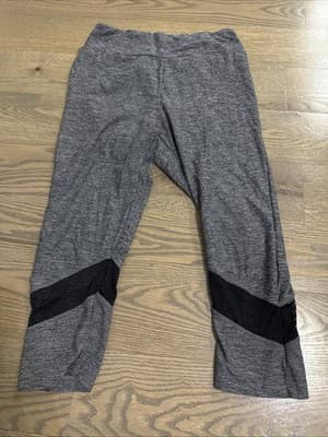 Women's NoBo Leggings - size L Capri - Image 1