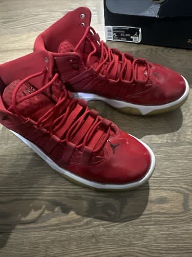 Nike Jordan Men’s Max Aura Red High Top Size 10 Basketball Shoes CQ9451-600 - Image 1