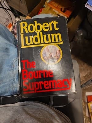 Robert Ludlum *THE BOURNE SUPREMACY* HC/DJ 1st Edition - 1st Printing 1986 - Image 1