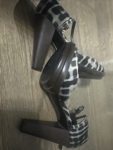 Lela Rose Plaid Platform Round Toe Chunky Heel Ankle Strap Pumps Size 6.5 - Thumbnail 4