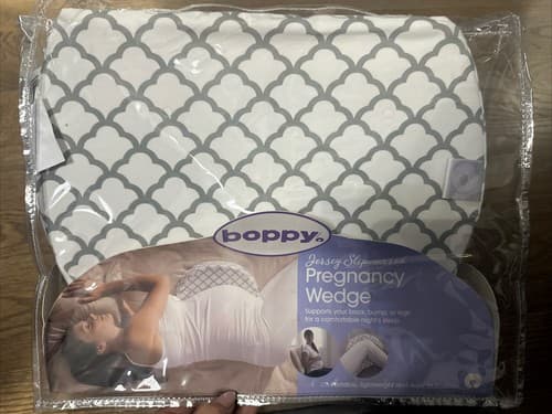 Boppy Pregnancy Wedge with Jersey Slipcover, Scalloped Trellis White - Image 1