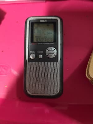 Vintage RCA RP5120-A Handheld 256MB Digital Voice Recorder Dictaphone - Image 1