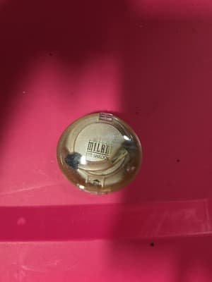 MILANI Runway Eyes Eyeshadow - #01 Lily White ~ Discontinued HTF Shade - Thumbnail 2