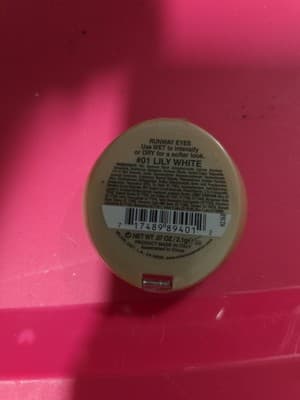 MILANI Runway Eyes Eyeshadow - #01 Lily White ~ Discontinued HTF Shade - Thumbnail 3