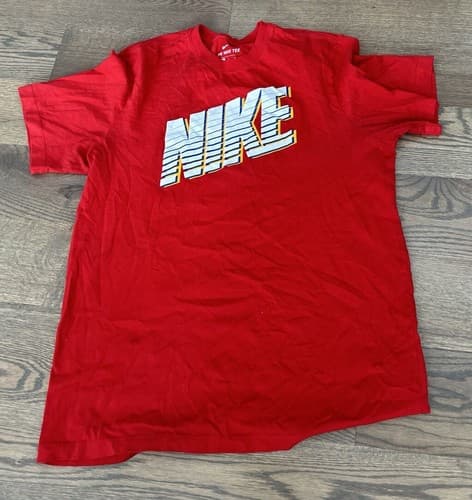 Nike Shirt Mens Medium Red Graphic Crew Neck Short Sleeve Stretch Pullover - Image 1