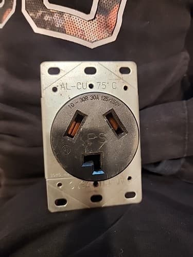 Pass & Seymour 3860 straight blade receptacle 30amp 125/250 volt. (NO BOX) - Image 1