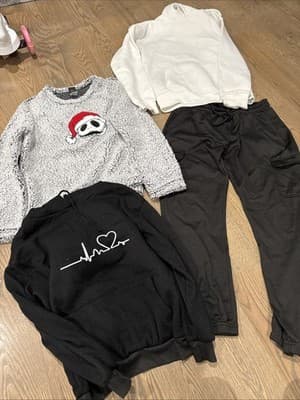 Lot of Women's Clothing Size Medium - Image 1