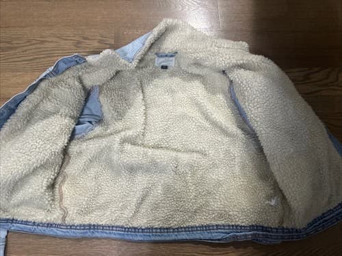 Universal Thread Denim Jacket Medium Wash Distressed Retro Jean Womens Size M - Thumbnail 2