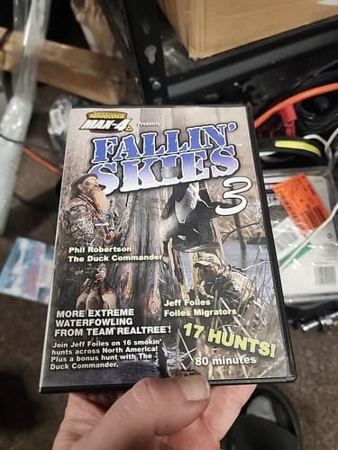 Realtree Fallin' Skies 3 -80 Mins of Waterfowl Hunting Advantage w/ Jeff Foiles - Image 1