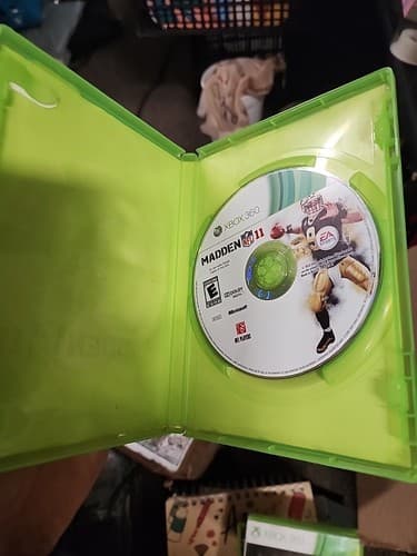 Madden NFL 11 (Microsoft Xbox 360, 2010) - Thumbnail 2